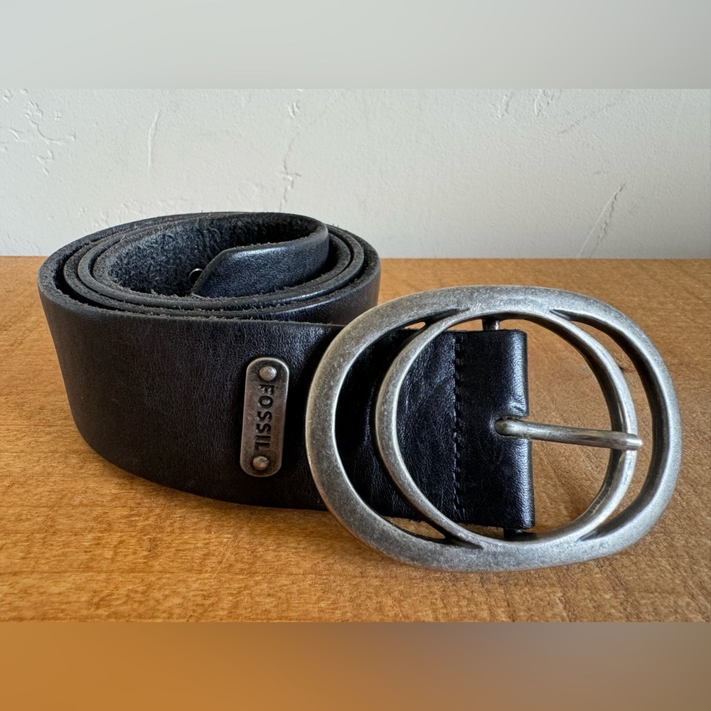 Fossil black leather belt - women’s size Medium